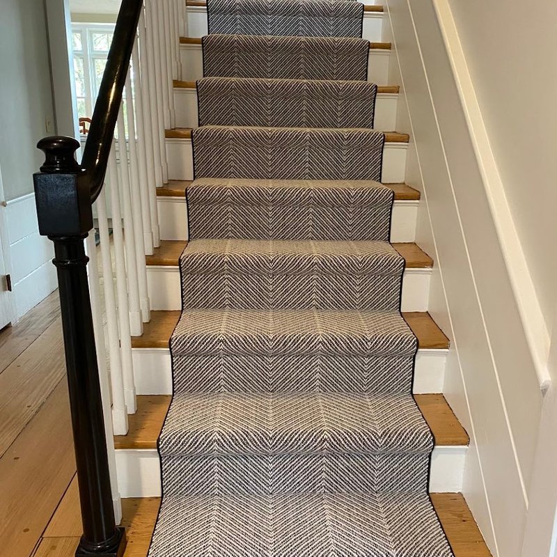 Stanton wool herringbone with black binding